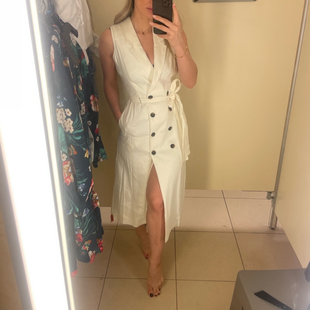 Elie Tahari 100% linen dress